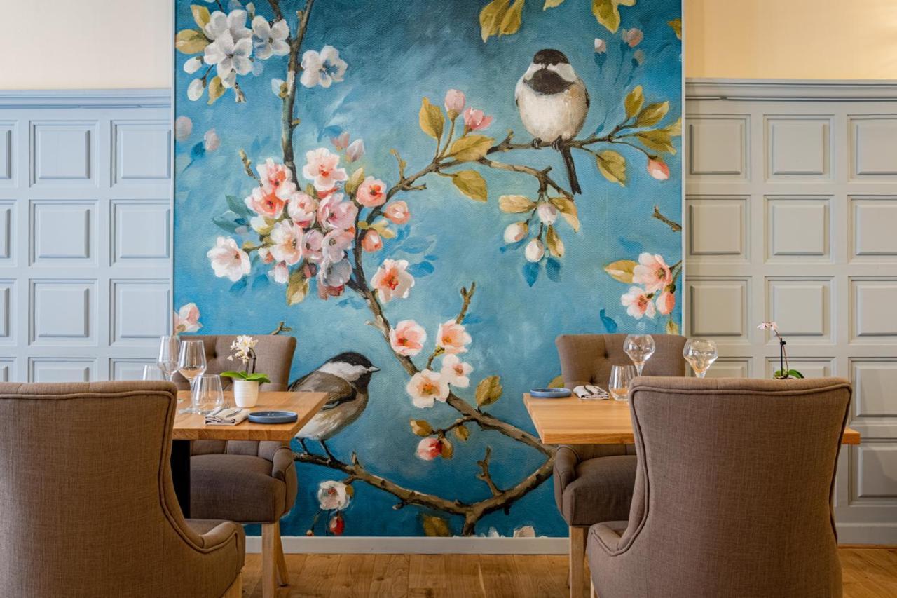 Logis Relais De La Source Hotel