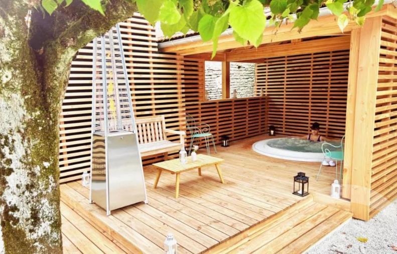 Logis Relais De La Source Hotel 3*