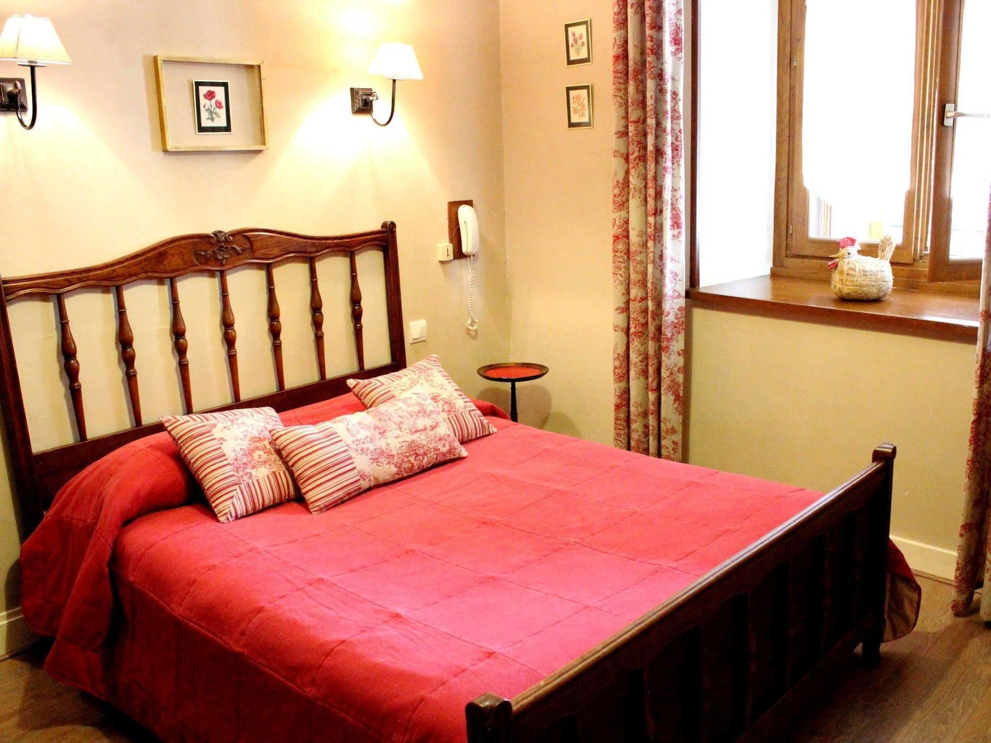 Logis Relais De La Source Hotel Saint-Seine-lʼAbbaye